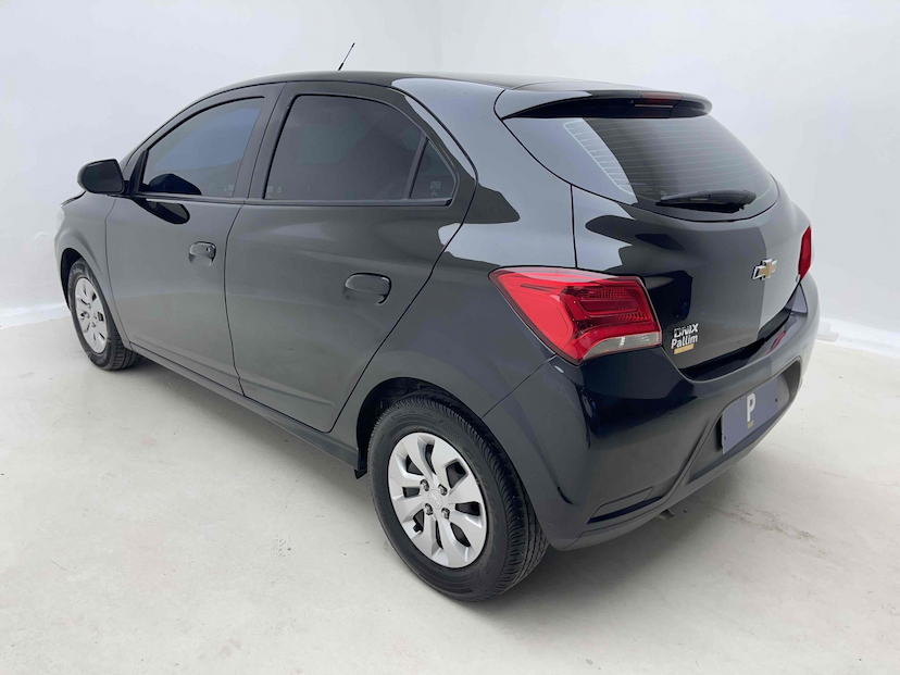 Foto do veículo CHEVROLET ONIX 1.0 MPFI LT 8V FLEX 4P MANUAL 2019 65.013 KM 54.900,00