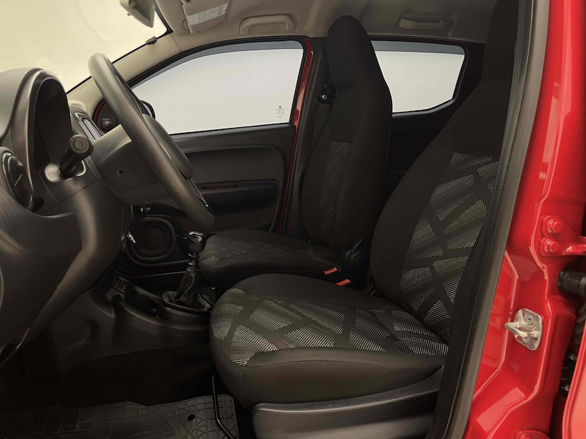 Foto do veículo FIAT MOBI 1.0 8V EVO FLEX WAY MANUAL 2018 35.618 KM 46.900,00