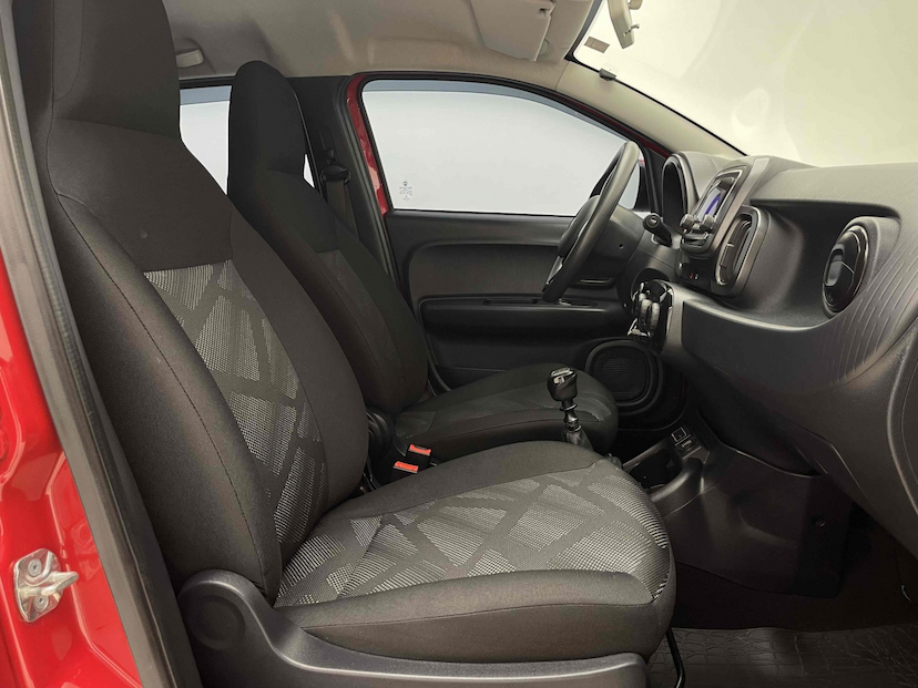 Foto do veículo FIAT MOBI 1.0 8V EVO FLEX WAY MANUAL 2018 35.618 KM 46.900,00