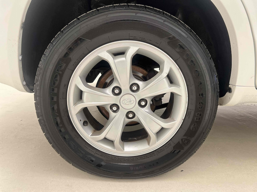 Foto do veículo HYUNDAI TUCSON 2.0 MPFI GLS 16V 143CV 2WD FLEX 4P AUTOMÁTICO 2016 101.723 KM 57.900,00