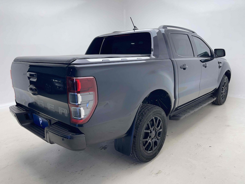 Foto do veículo FORD RANGER 2.2 BLACK 4X2 CD 16V DIESEL 4P AUTOMÁTICO 2022 80.208 KM 151.900,00