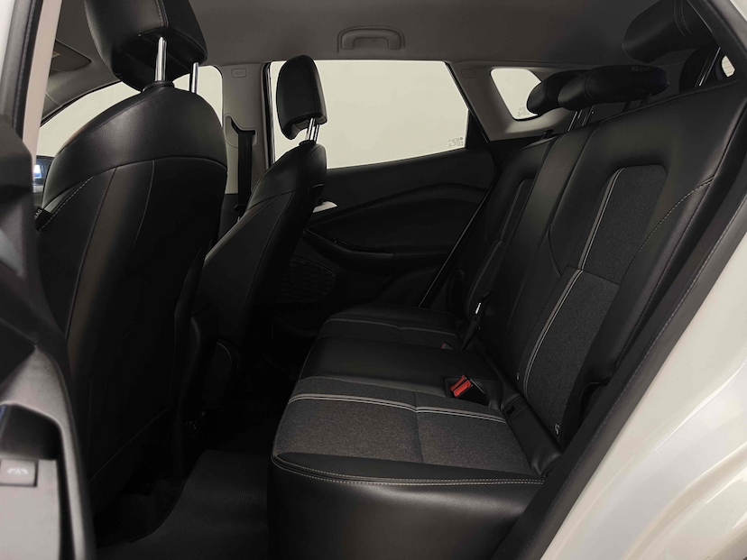 Foto do veículo CHEVROLET TRACKER 1.0 TURBO FLEX LTZ AUTOMÁTICO 2021 43.232 KM 99.900,00