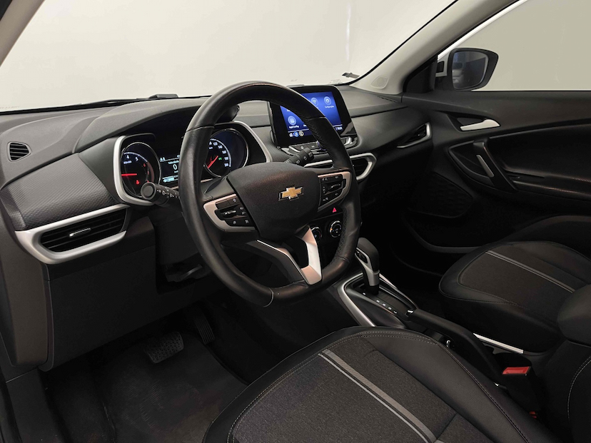 Foto do veículo CHEVROLET TRACKER 1.0 TURBO FLEX LTZ AUTOMÁTICO 2021 43.232 KM 99.900,00