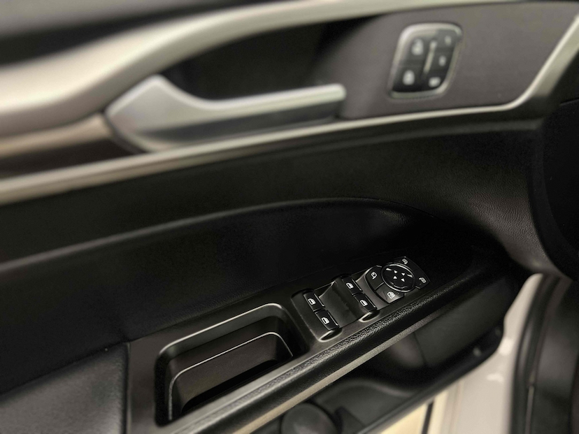 Foto do veículo FORD FUSION 2.5 SE 16V FLEX 4P AUTOMÁTICO 2017 84.763 KM 83.900,00