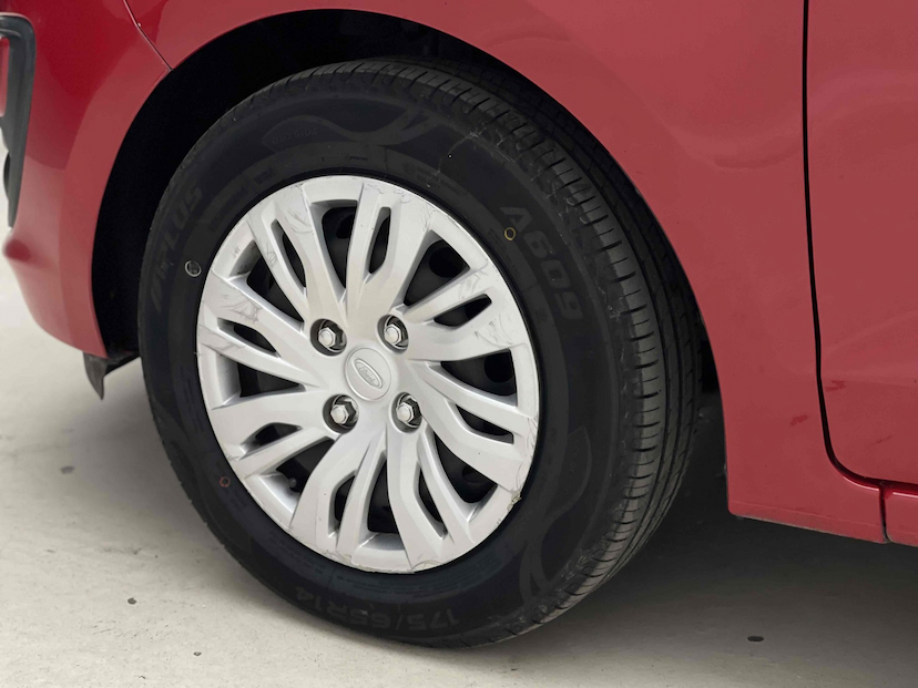Foto do veículo FORD KA 1.5 TI-VCT FLEX SE SEDAN MANUAL 2020 47.969 KM 52.900,00