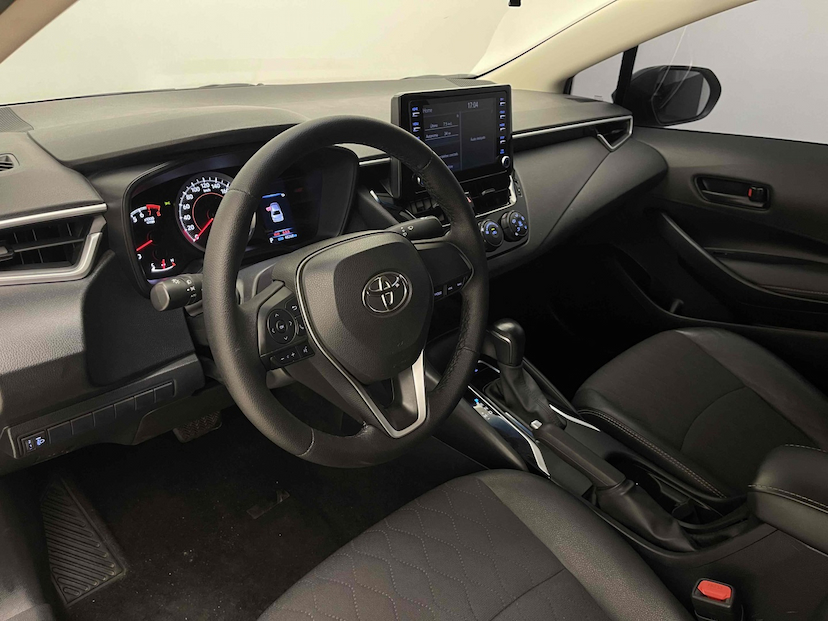 Foto do veículo TOYOTA COROLLA 2.0 VVT-IE FLEX GLI DIRECT SHIFT 2022 48.268 KM 111.900,00