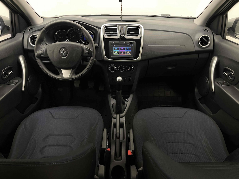 Foto do veículo RENAULT SANDERO 1.6 DYNAMIQUE 8V FLEX 4P MANUAL 2016 86.201 KM 41.900,00