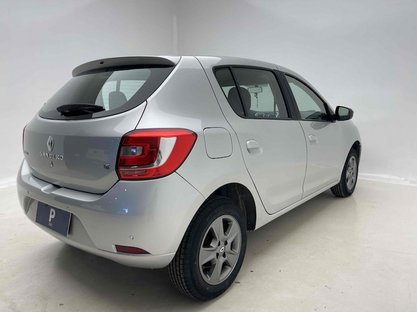 Foto do veículo RENAULT SANDERO 1.6 DYNAMIQUE 8V FLEX 4P MANUAL 2016 86.201 KM 41.900,00