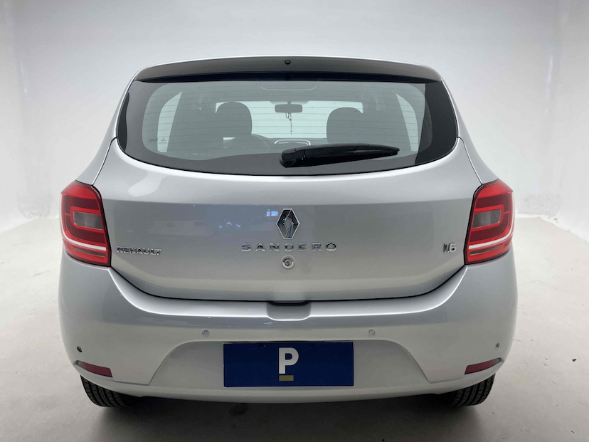 Foto do veículo RENAULT SANDERO 1.6 DYNAMIQUE 8V FLEX 4P MANUAL 2016 86.201 KM 41.900,00