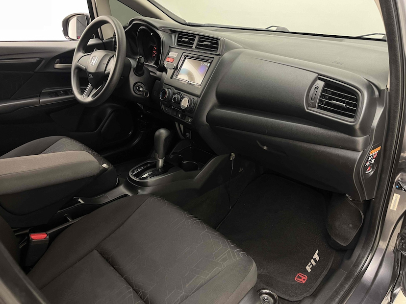 Foto do veículo HONDA FIT 1.5 LX 16V FLEX 4P AUTOMÁTICO 2015 81.722 KM 60.900,00