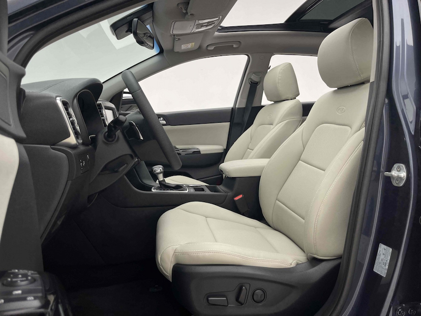 Foto do veículo KIA SPORTAGE 2.0 EX 4X2 16V FLEX 4P AUTOMÁTICO 2017 49.382 KM 110.900,00