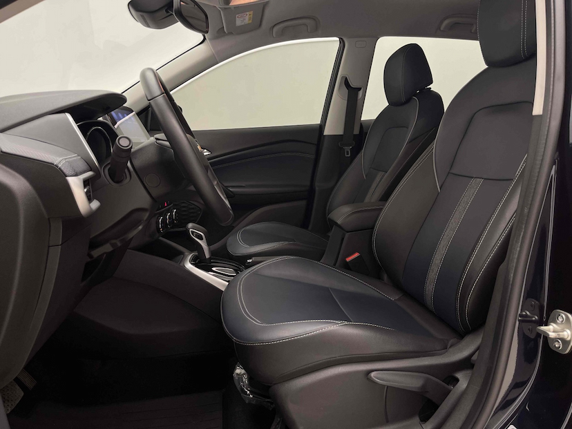 Foto do veículo CHEVROLET TRACKER 1.0 TURBO FLEX PREMIER AUTOMÁTICO 2023 21.071 KM 120.900,00