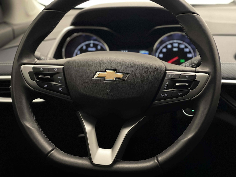 Foto do veículo CHEVROLET TRACKER 1.0 TURBO FLEX PREMIER AUTOMÁTICO 2023 21.071 KM 120.900,00
