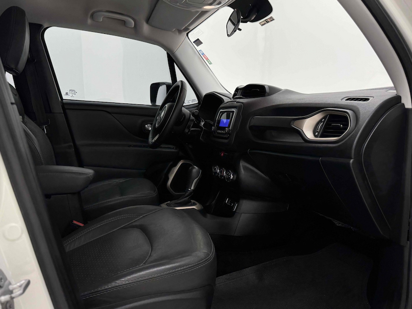 Foto do veículo JEEP RENEGADE 1.8 16V FLEX SPORT 4P AUTOMÁTICO 2016 72.143 KM 65.900,00
