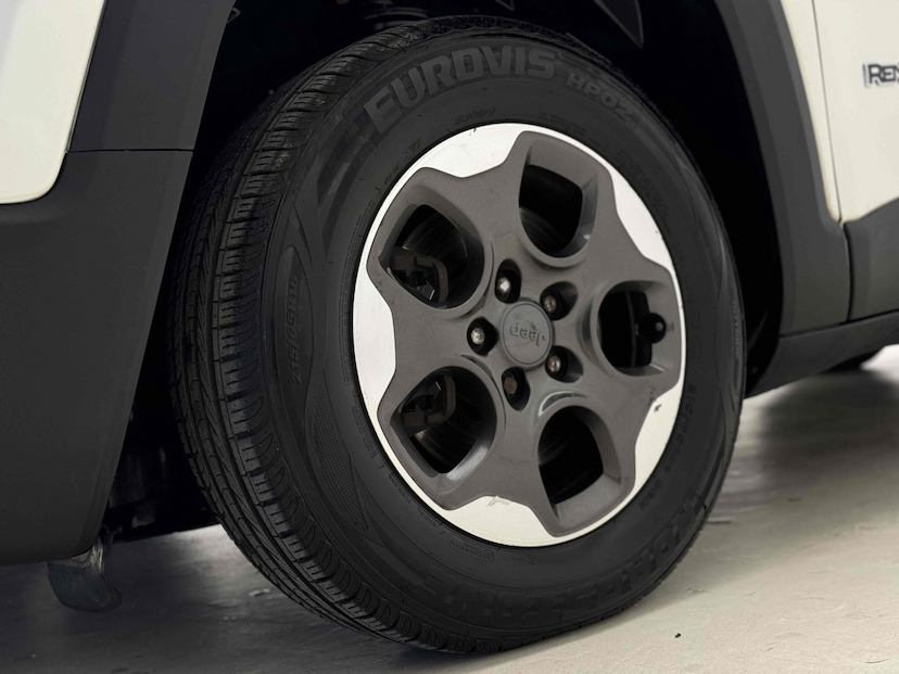 Foto do veículo JEEP RENEGADE 1.8 16V FLEX SPORT 4P AUTOMÁTICO 2016 72.143 KM 65.900,00