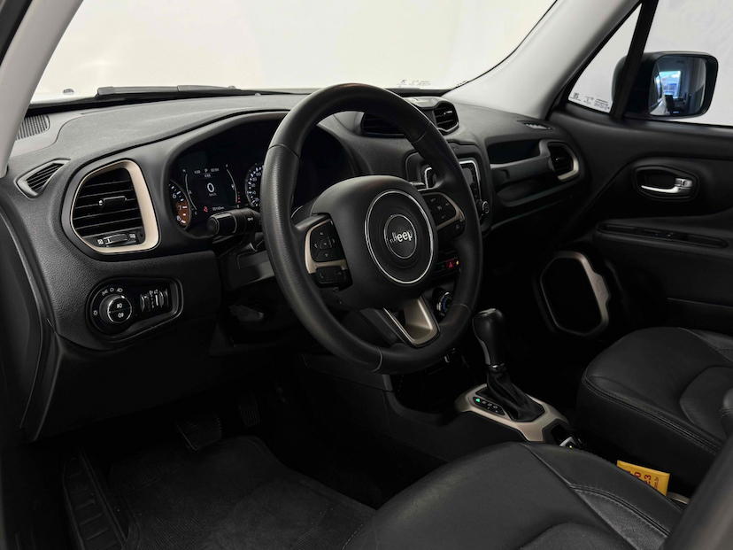 Foto do veículo JEEP RENEGADE 1.8 16V FLEX SPORT 4P AUTOMÁTICO 2016 72.143 KM 65.900,00