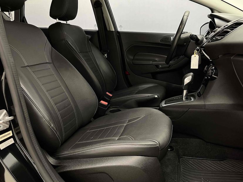 Foto do veículo FORD FIESTA 1.6 TITANIUM HATCH 16V FLEX 4P POWERSHIFT 2015 104.640 KM 44.900,00
