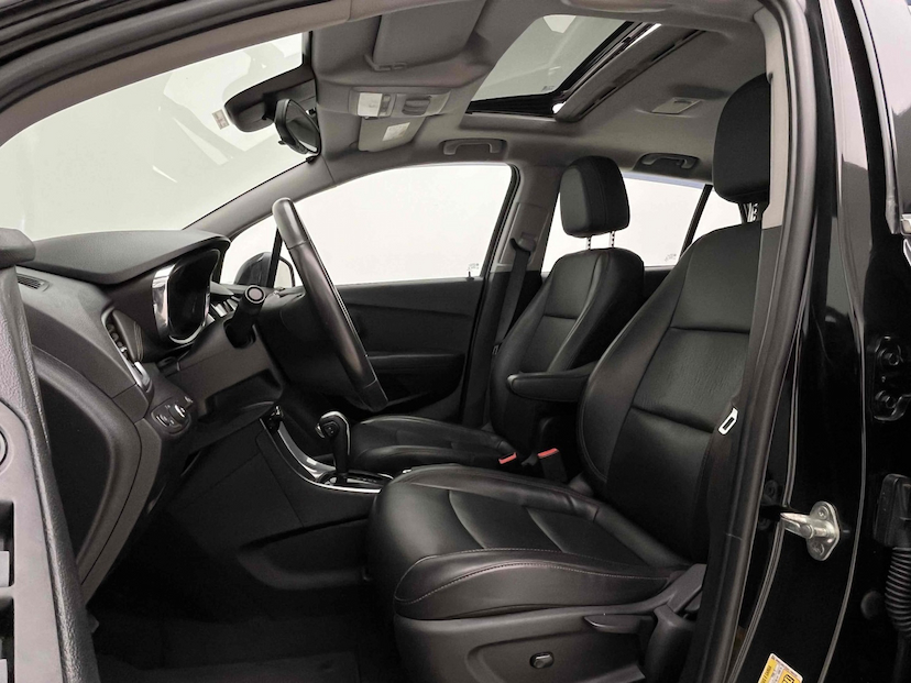 Foto do veículo CHEVROLET TRACKER 1.4 16V TURBO FLEX LTZ AUTOMÁTICO 2017 28.914 KM 83.900,00