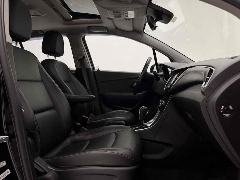 Foto do veículo CHEVROLET TRACKER 1.4 16V TURBO FLEX LTZ AUTOMÁTICO 2017 28.914 KM 83.900,00