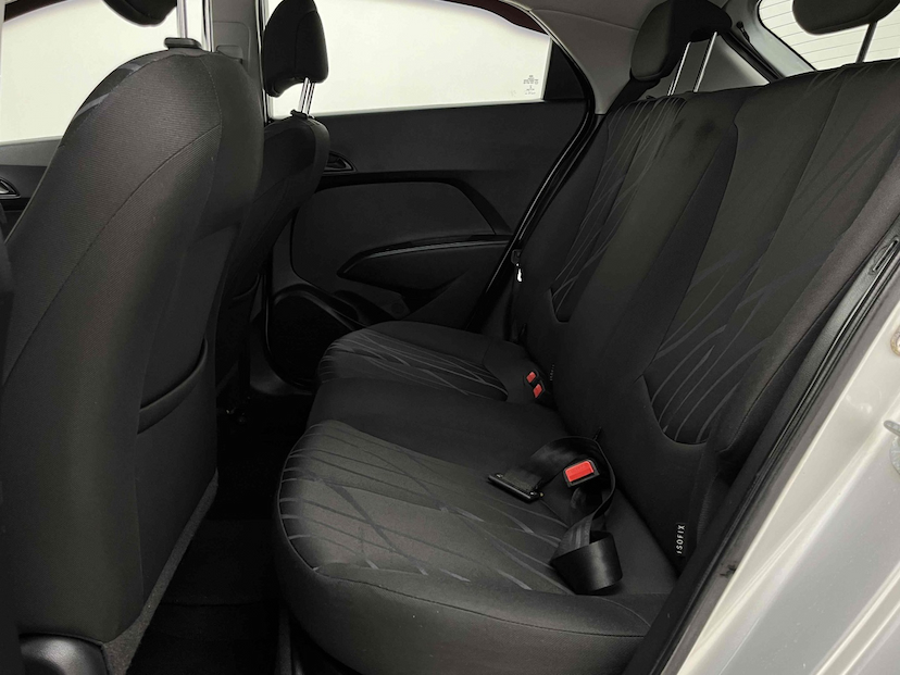 Foto do veículo HYUNDAI HB20 1.0 COMFORT 12V FLEX 4P MANUAL 2014 76.211 KM 39.900,00