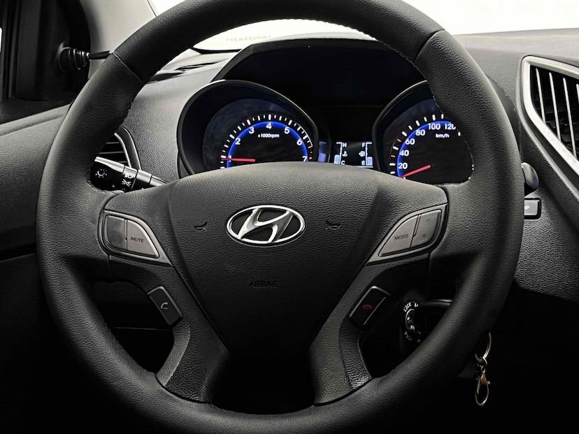 Foto do veículo HYUNDAI HB20 1.0 COMFORT 12V FLEX 4P MANUAL 2014 76.211 KM 39.900,00