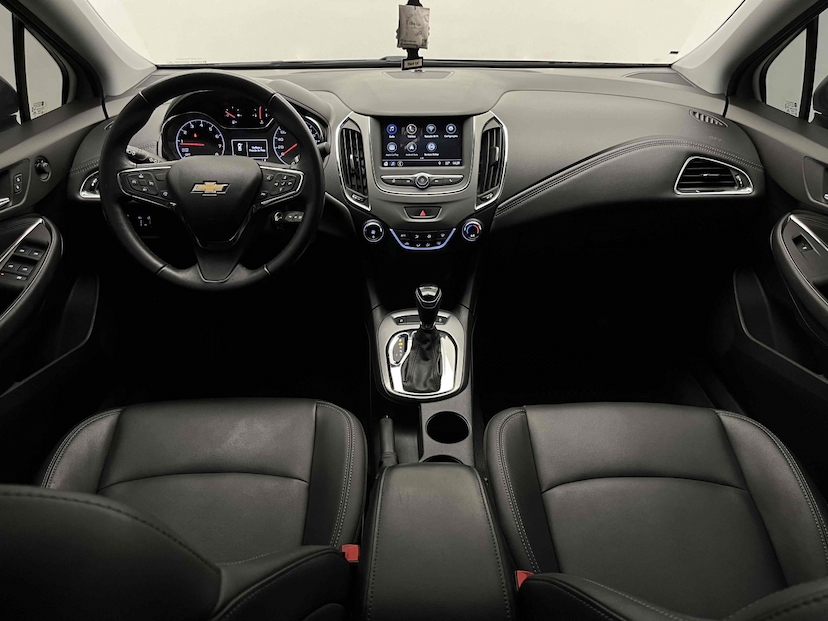Foto do veículo CHEVROLET CRUZE 1.4 TURBO LT 16V FLEX 4P AUTOMÁTICO 2020 22.263 KM 97.900,00