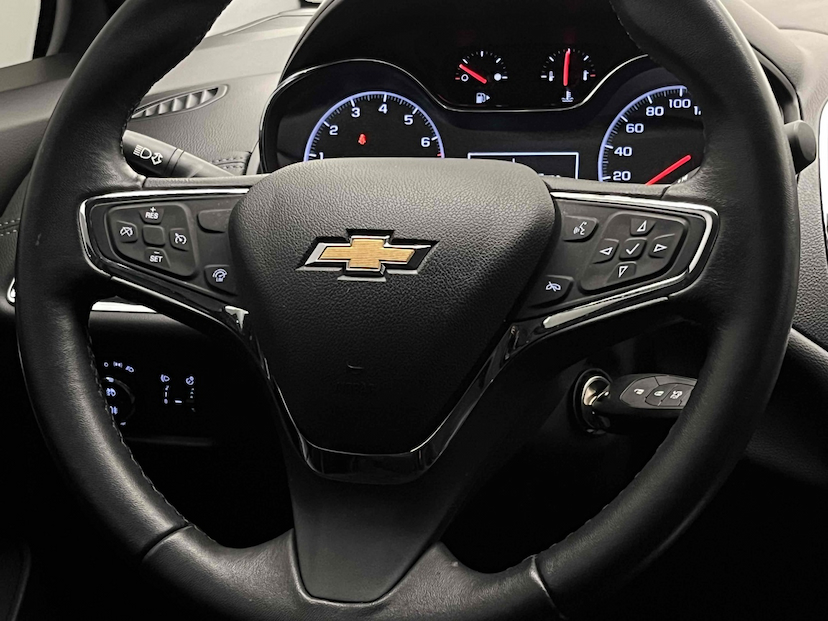 Foto do veículo CHEVROLET CRUZE 1.4 TURBO LT 16V FLEX 4P AUTOMÁTICO 2020 22.263 KM 97.900,00