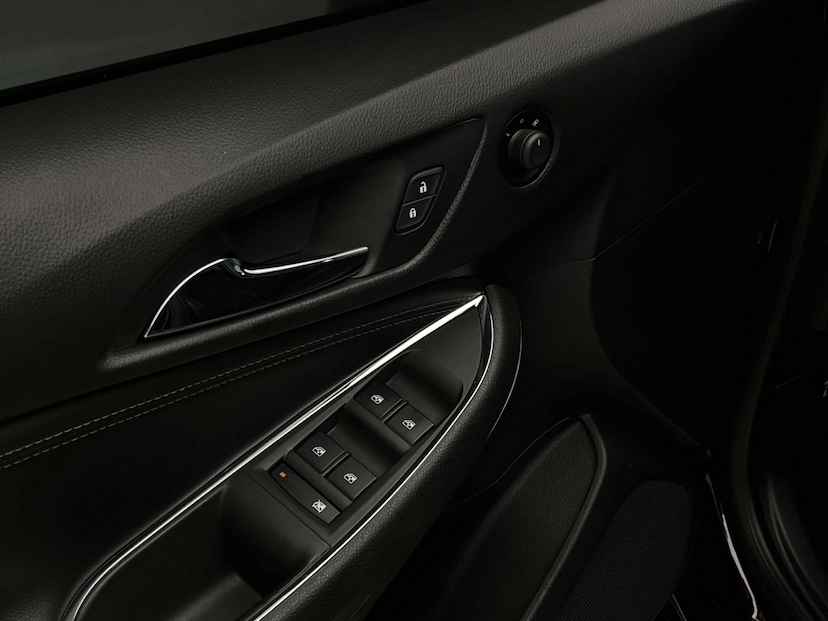 Foto do veículo CHEVROLET CRUZE 1.4 TURBO LT 16V FLEX 4P AUTOMÁTICO 2020 22.263 KM 97.900,00