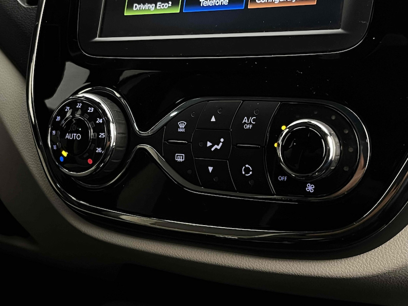 Foto do veículo RENAULT CAPTUR 1.6 16V SCE FLEX INTENSE X-TRONIC 2020 64.837 KM 80.900,00