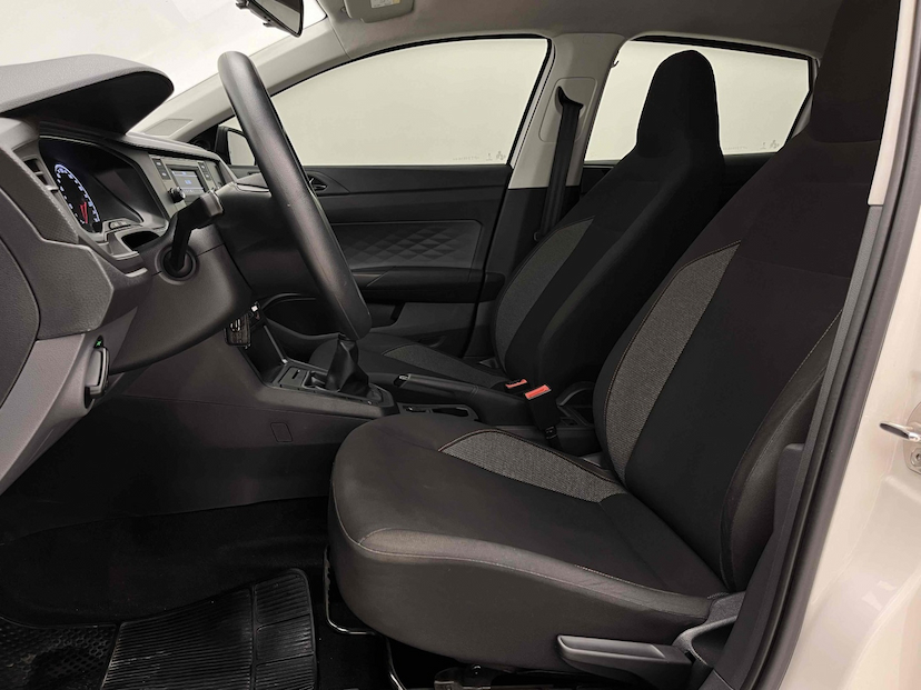 Foto do veículo VOLKSWAGEN POLO 1.0 MPI TRACK MANUAL 2023 34.519 KM 70.900,00