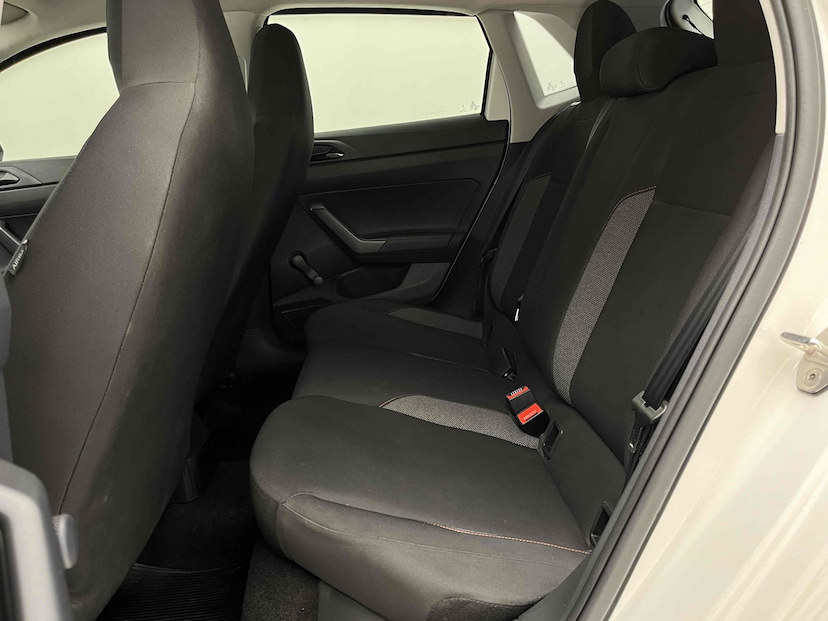 Foto do veículo VOLKSWAGEN POLO 1.0 MPI TRACK MANUAL 2023 34.519 KM 70.900,00