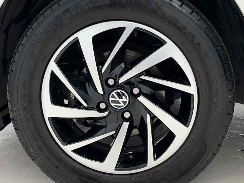 Foto do veículo VOLKSWAGEN POLO 1.0 MPI TRACK MANUAL 2023 34.519 KM 70.900,00