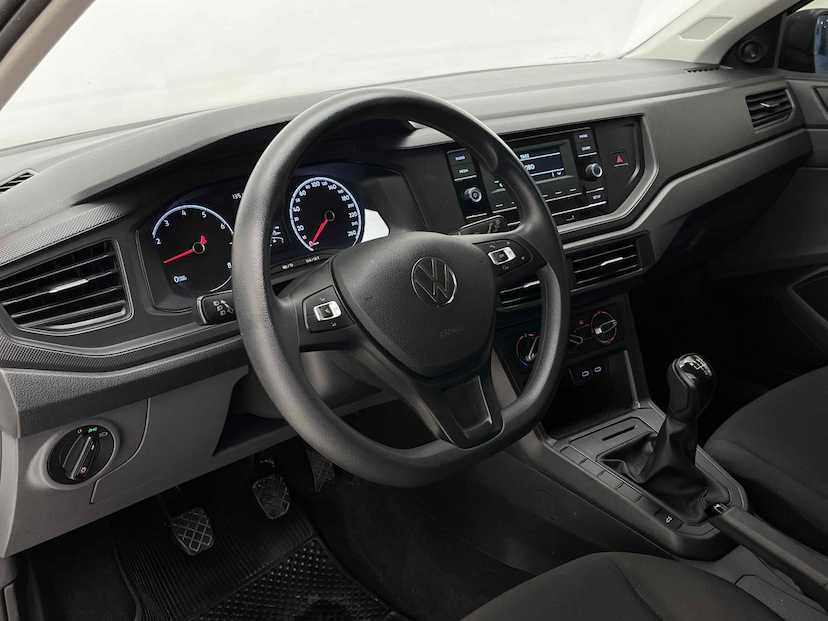 Foto do veículo VOLKSWAGEN POLO 1.0 MPI TRACK MANUAL 2023 34.519 KM 70.900,00