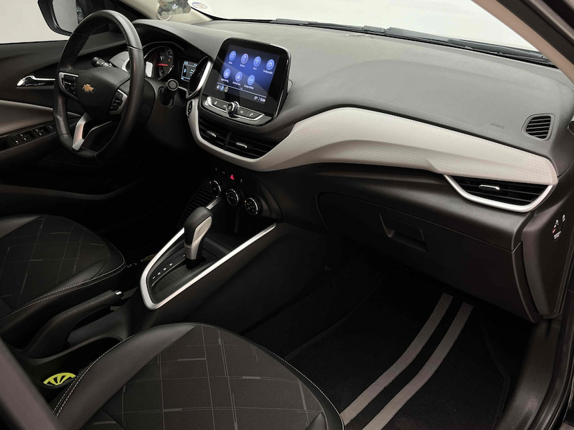 Foto do veículo CHEVROLET ONIX 1.0 TURBO FLEX PLUS PREMIER AUTOMÁTICO 2022 37.445 KM 84.900,00