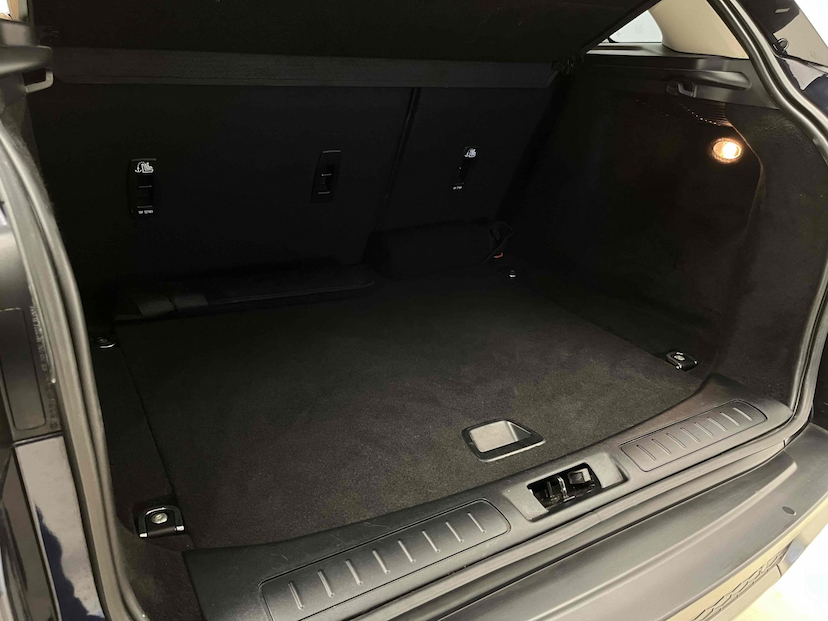 Foto do veículo LAND ROVER RANGE ROVER EVOQUE 2.0 SE 4WD 16V GASOLINA 4P AUTOMÁTICO 2018 48.659 KM 127.900,00