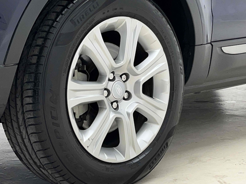 Foto do veículo LAND ROVER RANGE ROVER EVOQUE 2.0 SE 4WD 16V GASOLINA 4P AUTOMÁTICO 2018 48.659 KM 127.900,00