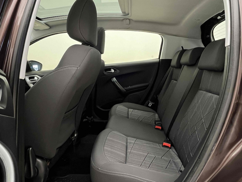 Foto do veículo PEUGEOT 208 1.6 GRIFFE 16V FLEX 4P MANUAL 2015 44.966 KM 45.900,00