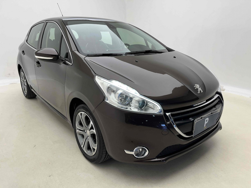 Foto do veículo PEUGEOT 208 1.6 GRIFFE 16V FLEX 4P MANUAL 2015 44.966 KM 45.900,00