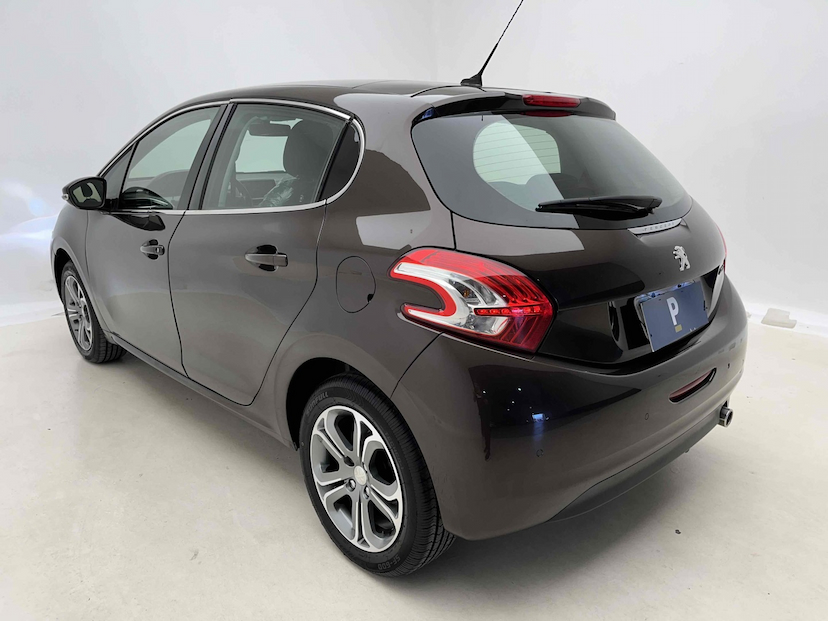 Foto do veículo PEUGEOT 208 1.6 GRIFFE 16V FLEX 4P MANUAL 2015 44.966 KM 45.900,00