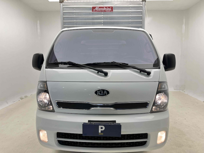 Foto do veículo KIA BONGO 2.5 K788 4X2 CS TURBO DIESEL 2P MANUAL 2016 85.489 KM 101.900,00