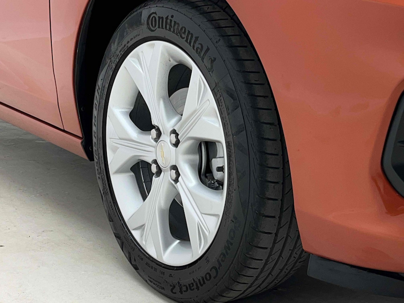 Foto do veículo CHEVROLET ONIX 1.0 TURBO FLEX PREMIER AUTOMÁTICO 2020 34.533 KM 75.900,00
