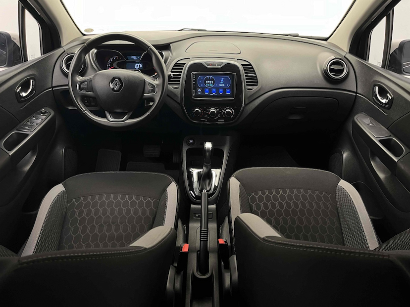 Foto do veículo RENAULT CAPTUR 1.6 16V SCE FLEX ZEN X-TRONIC 2019 69.086 KM 72.900,00