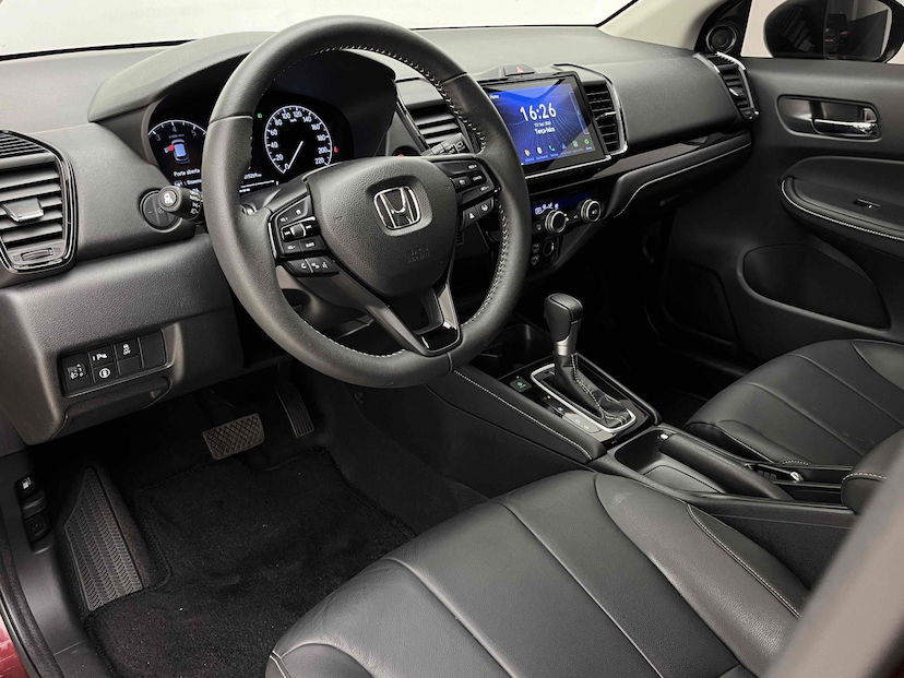 Foto do veículo HONDA CITY 1.5 I-VTEC FLEX HATCH TOURING CVT 2024 15.269 KM 124.900,00