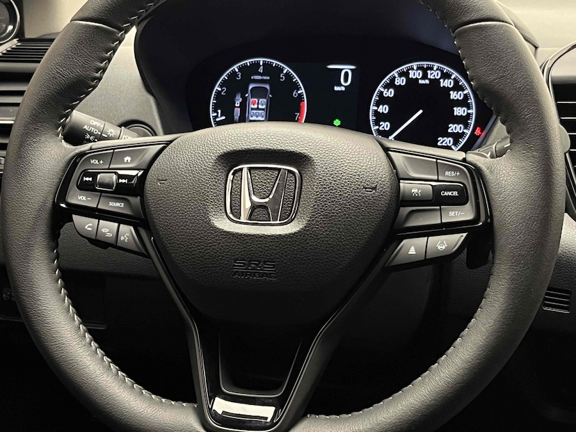 Foto do veículo HONDA CITY 1.5 I-VTEC FLEX HATCH TOURING CVT 2024 15.269 KM 124.900,00