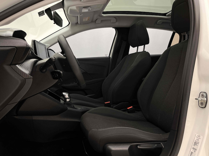 Foto do veículo PEUGEOT 208 1.6 16V FLEX ACTIVE PACK AT6 2021 26.096 KM 73.900,00