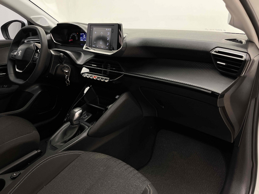 Foto do veículo PEUGEOT 208 1.6 16V FLEX ACTIVE PACK AT6 2021 26.096 KM 73.900,00