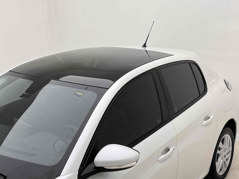 Foto do veículo PEUGEOT 208 1.6 16V FLEX ACTIVE PACK AT6 2021 26.096 KM 73.900,00