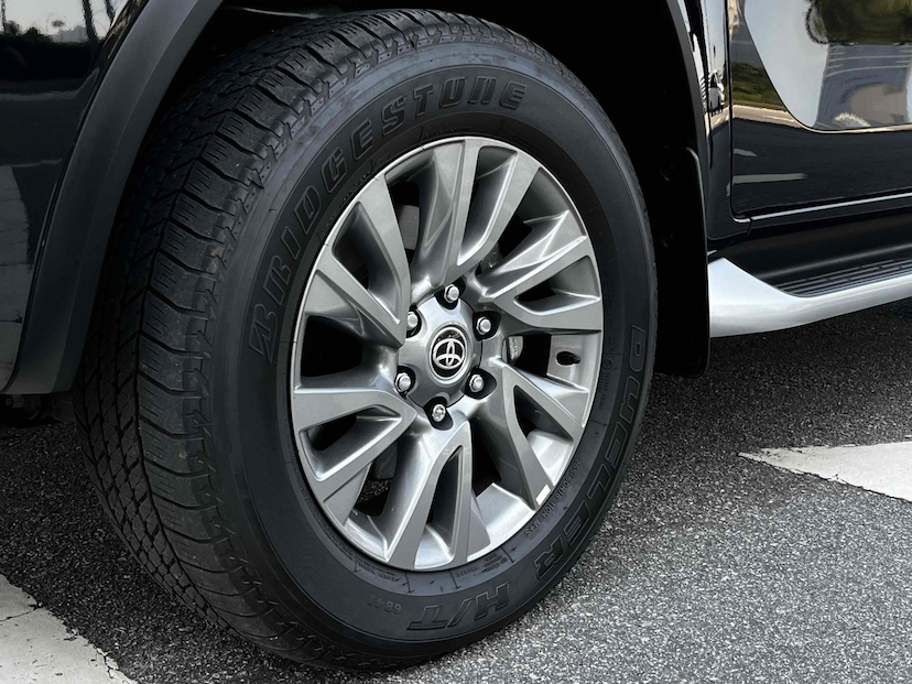 Foto do veículo TOYOTA HILUX SW4 2.8 D-4D TURBO DIESEL SRX 7L 4X4 AUTOMÁTICO 2024 0 KM 0,00