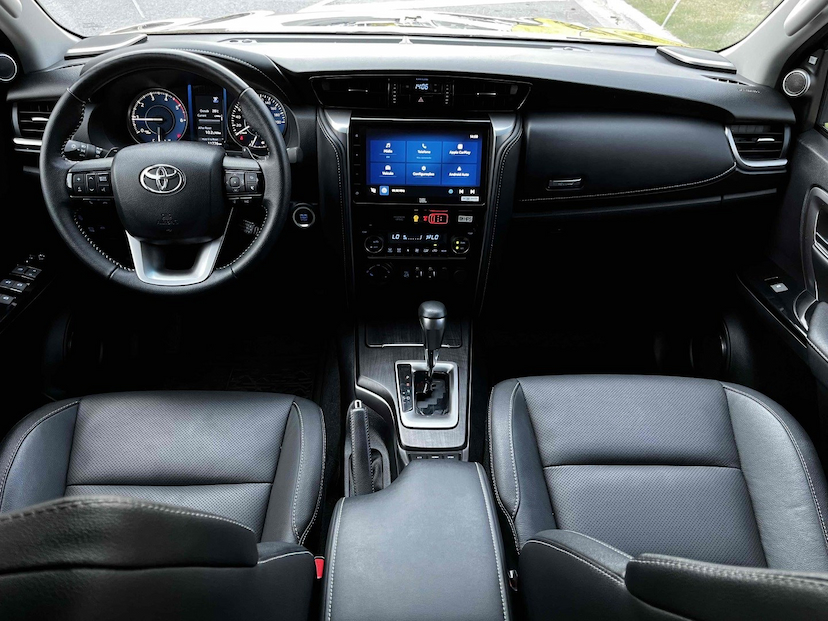 Foto do veículo TOYOTA HILUX SW4 2.8 D-4D TURBO DIESEL SRX 7L 4X4 AUTOMÁTICO 2024 0 KM 0,00