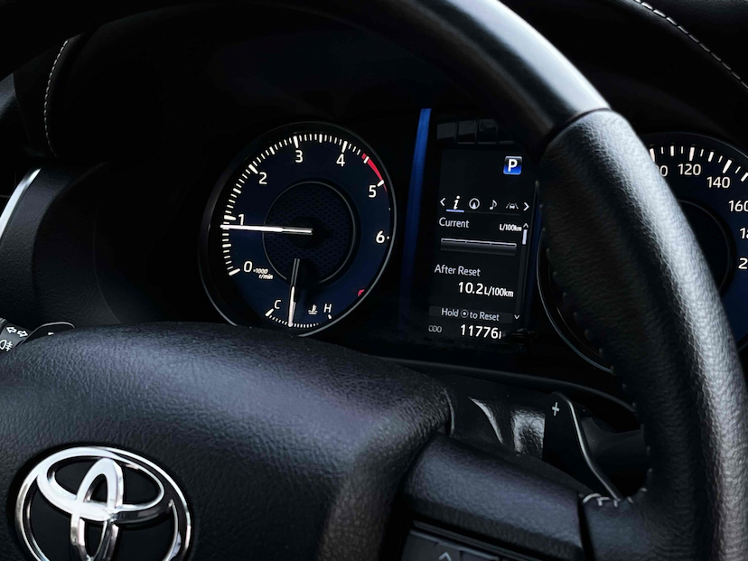 Foto do veículo TOYOTA HILUX SW4 2.8 D-4D TURBO DIESEL SRX 7L 4X4 AUTOMÁTICO 2024 0 KM 0,00